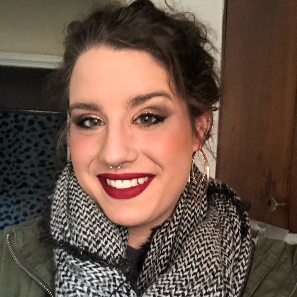 Meet your Posher, Caroline